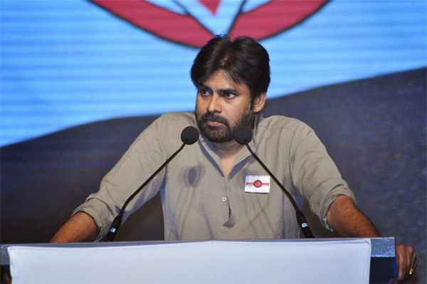pawan kalyan,kakinada public meet,pawan kalyan on special status,special package,power star pawan kalyan,janasena  పవన్ ఆకాశమా..పాసింగ్ క్లవుడా..!